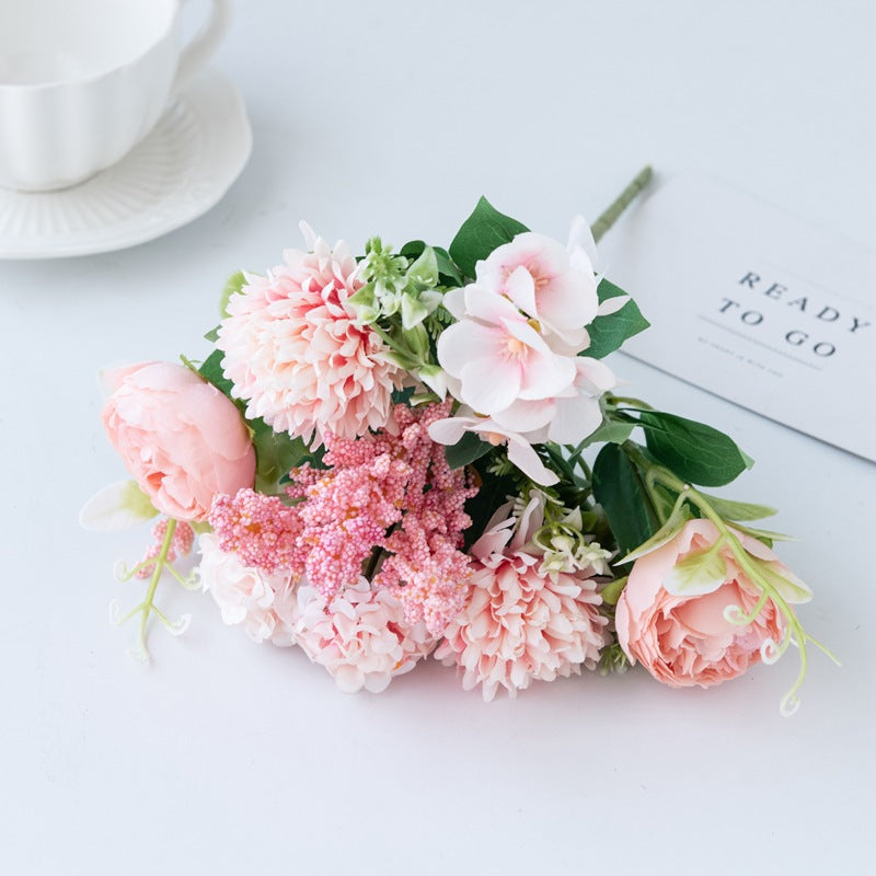 European Style Mini Flower Bouquet with 7 Roses Decor
