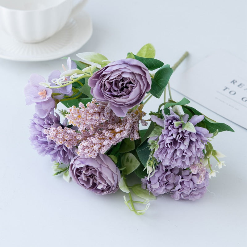 European Style Mini Flower Bouquet with 7 Roses Decor