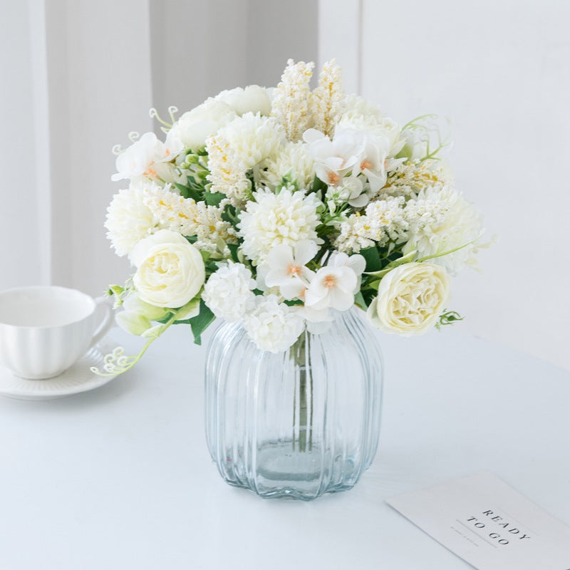 European Style Mini Flower Bouquet with 7 Roses Decor