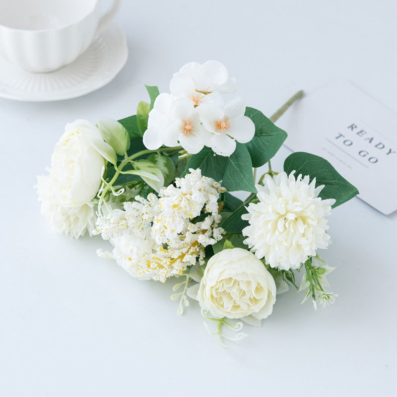 European Style Mini Flower Bouquet with 7 Roses Decor