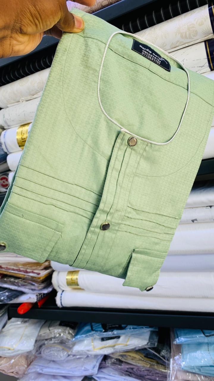جلابية رجالية فاخرة – تفصيل حسب الطلب
Premium Jalabiya – Custom Tailored