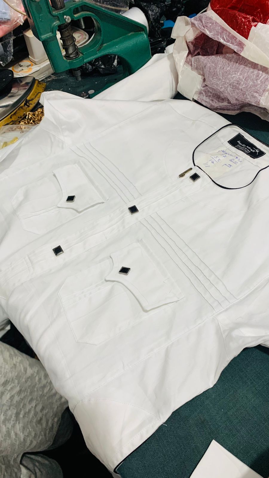 جلابية رجالية فاخرة – تفصيل حسب الطلب
Premium Jalabiya – Custom Tailored